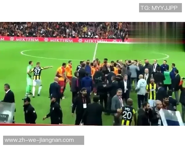 足球盛宴开启中指舞动激情点燃赛场热血时刻