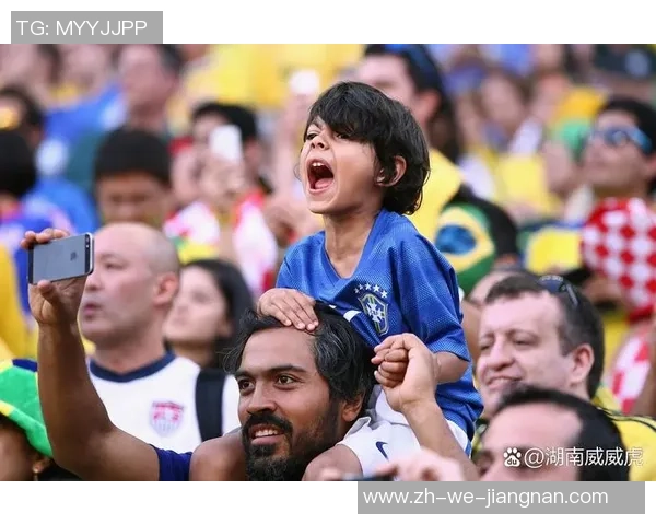 足球球员改名背后的故事与影响解析，如何影响球迷和球队形象